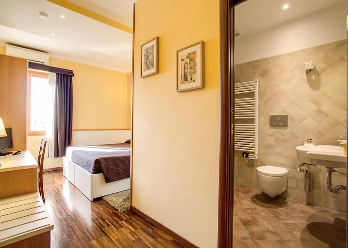 Tiburtina Metro Hotel 3*