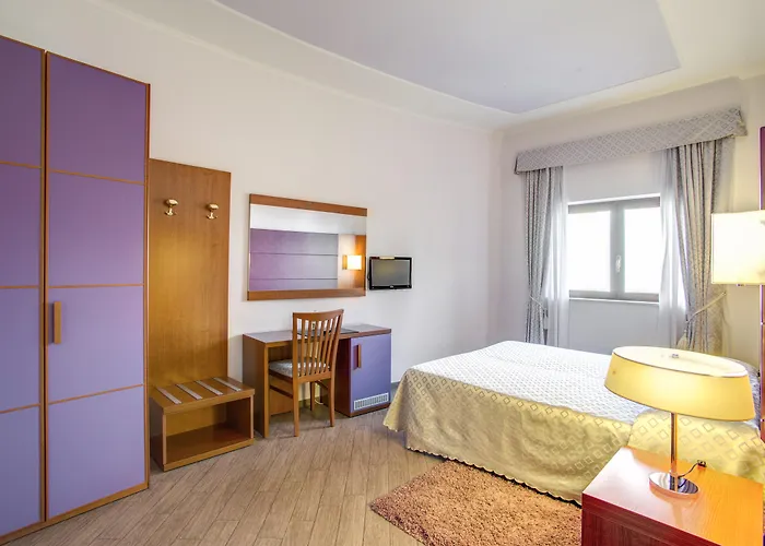 Tiburtina Metro Hotel