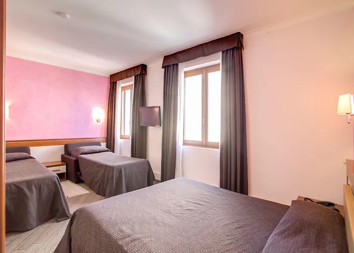 Hotel Tiburtina Metro Rzym